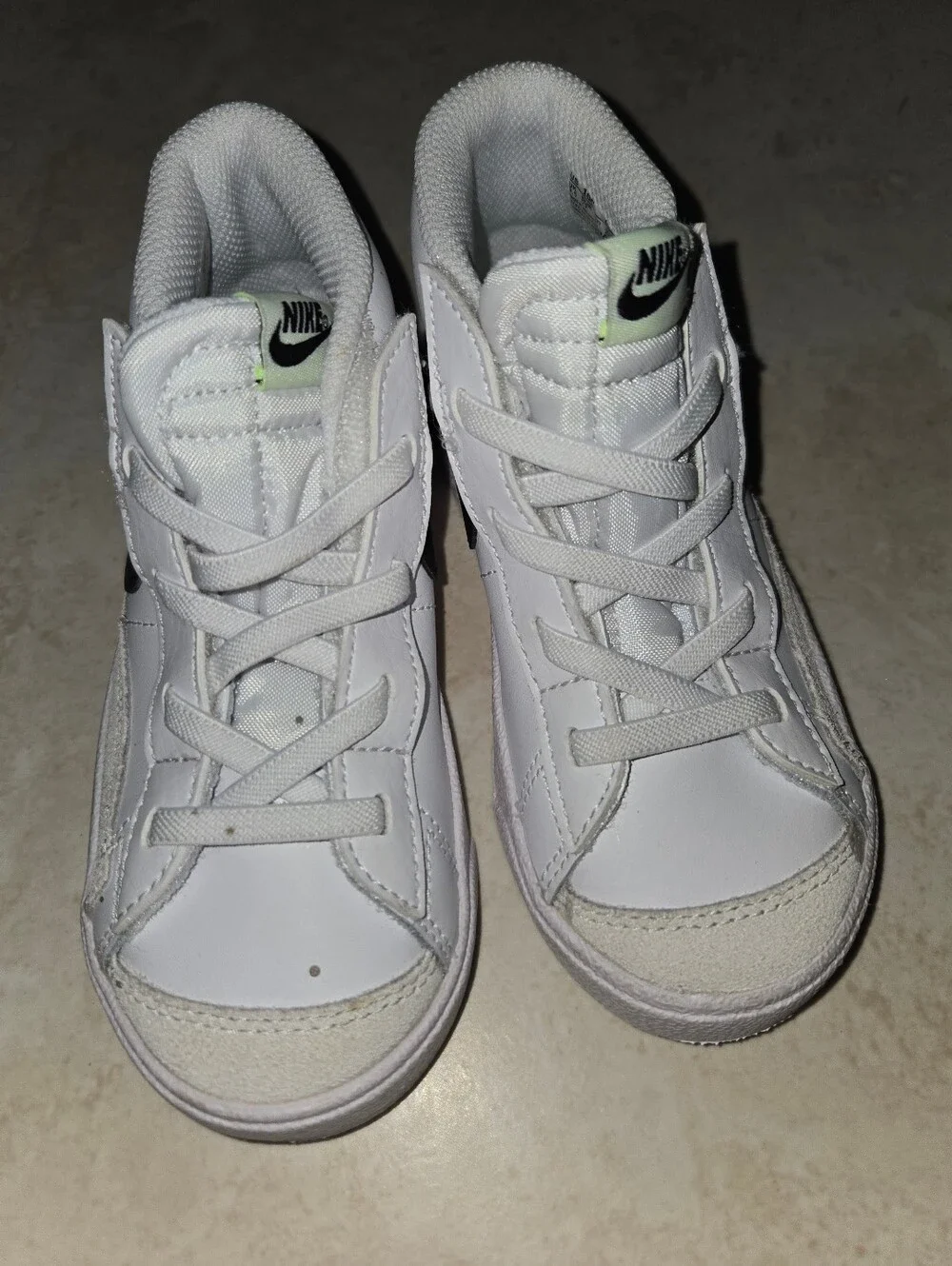 White Nike Blazer Mid '77 sneakers Size 10c Toddler